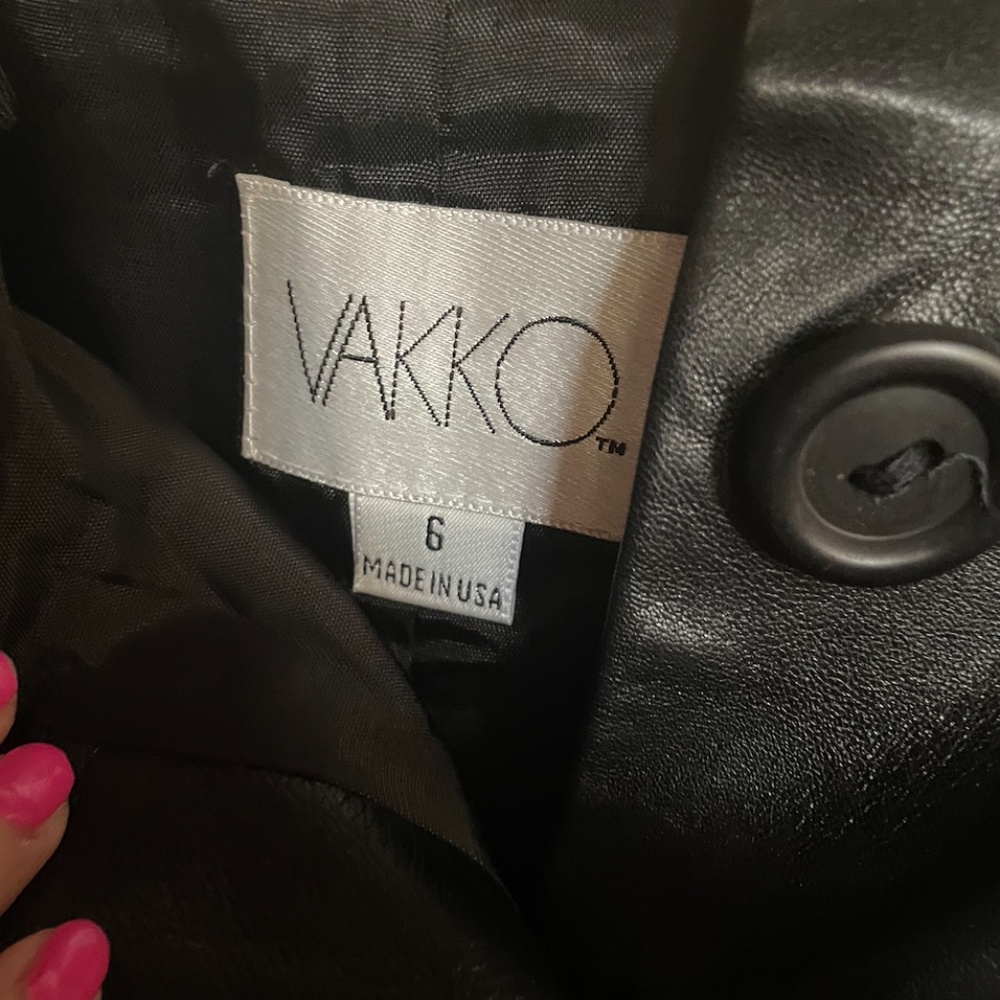 Authentic Vakko Black Leather Skirt - Picture 4 of 5